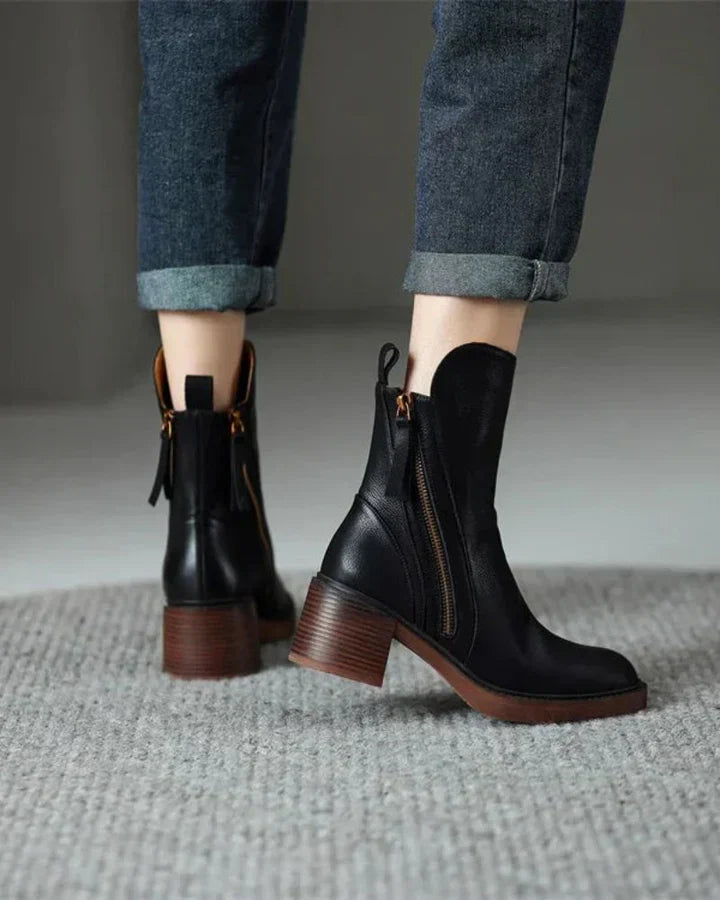 Valorine™ | Bota de piel negra con tacón cómodo, elegante y atemporal